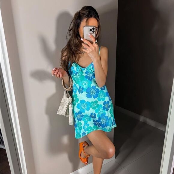 ZARA Floral Dress - Picture 6 of 8